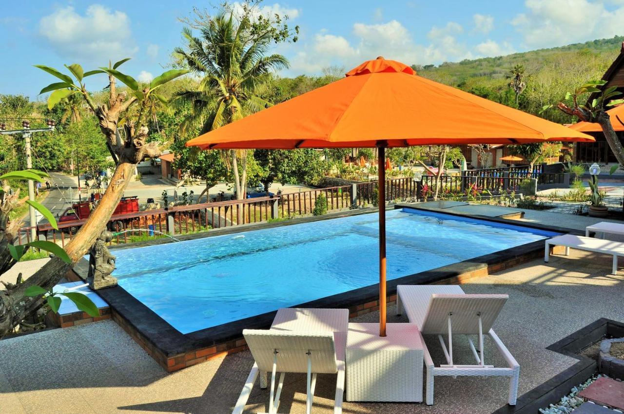 Surya Chandra Beach Bungalow Batununggul エクステリア 写真