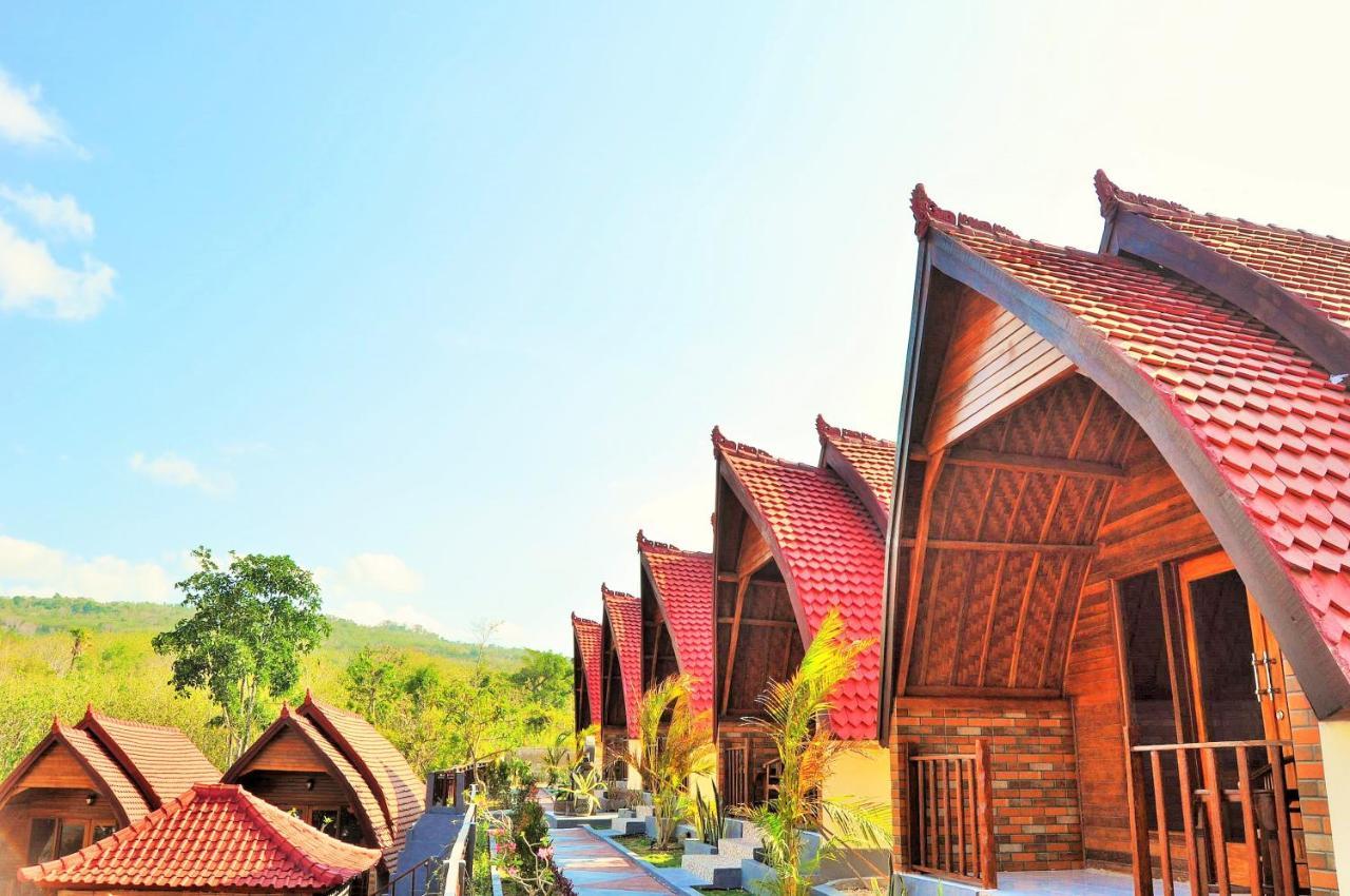 Surya Chandra Beach Bungalow Batununggul エクステリア 写真
