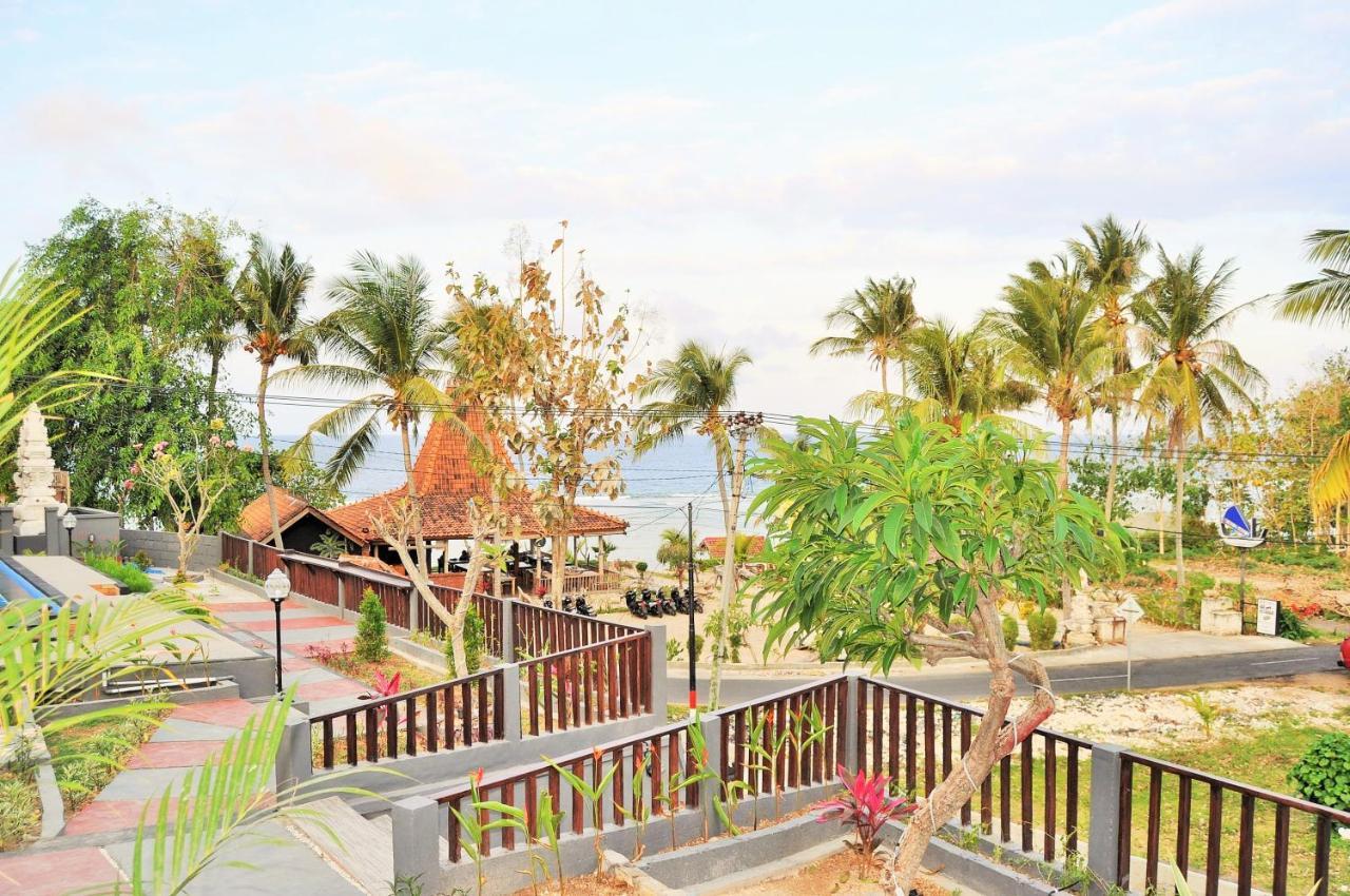 Surya Chandra Beach Bungalow Batununggul エクステリア 写真