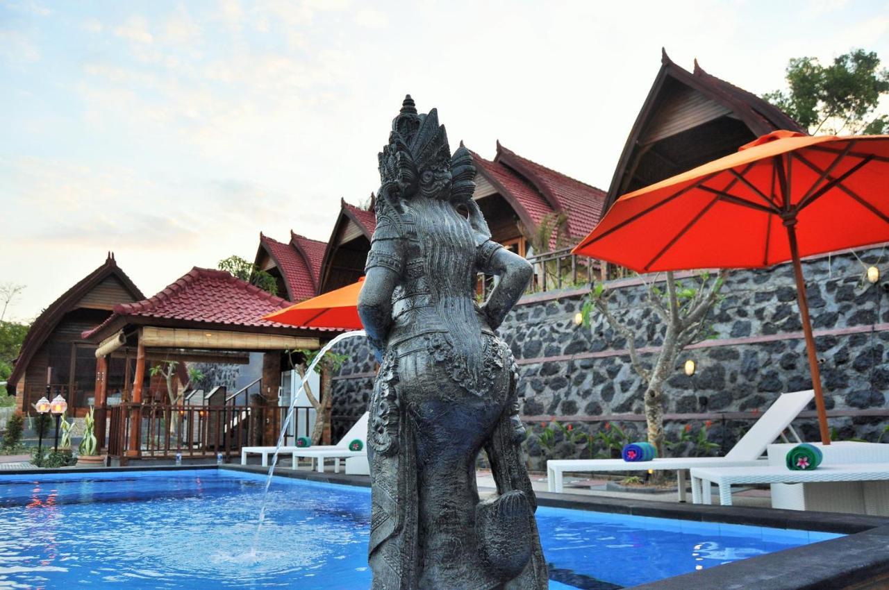 Surya Chandra Beach Bungalow Batununggul エクステリア 写真