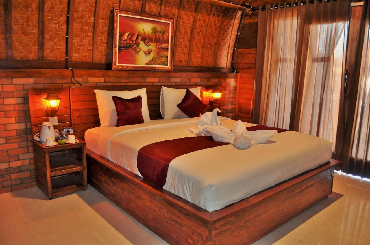 Surya Chandra Beach Bungalow Batununggul エクステリア 写真