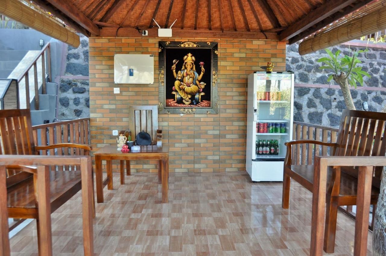 Surya Chandra Beach Bungalow Batununggul エクステリア 写真